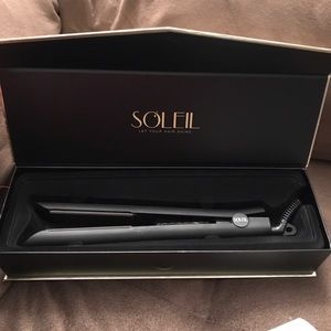 Soleil Flat Iron